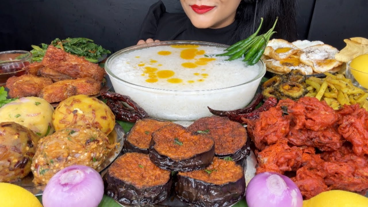 ASMR EATING PANTABHAT/ PAKHALA BHAT BAINGAN FRY,FISH FRY,ALOO BARTHA,ONION PAKODA,EGGS