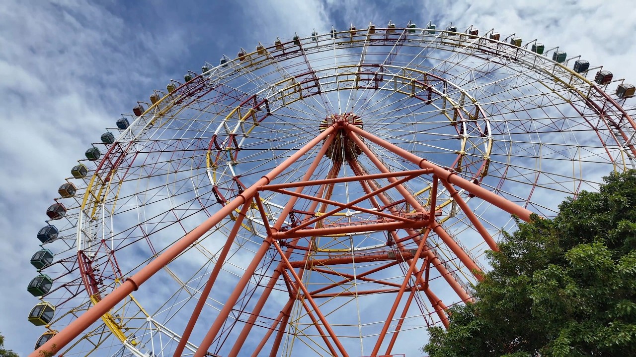 Vietnam’s Tallest Ferris Wheel: 200 Meters Over Nha Trang!