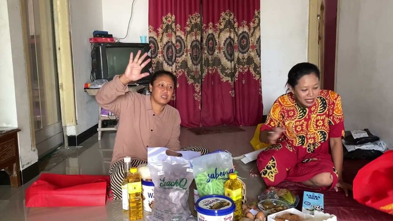 UNBOXING HAMPERS DARI LEK DAMIS DAN MBA BELASANTI !!!!! MASYA ALLAH REJEKI NEK KADUNG TEKO