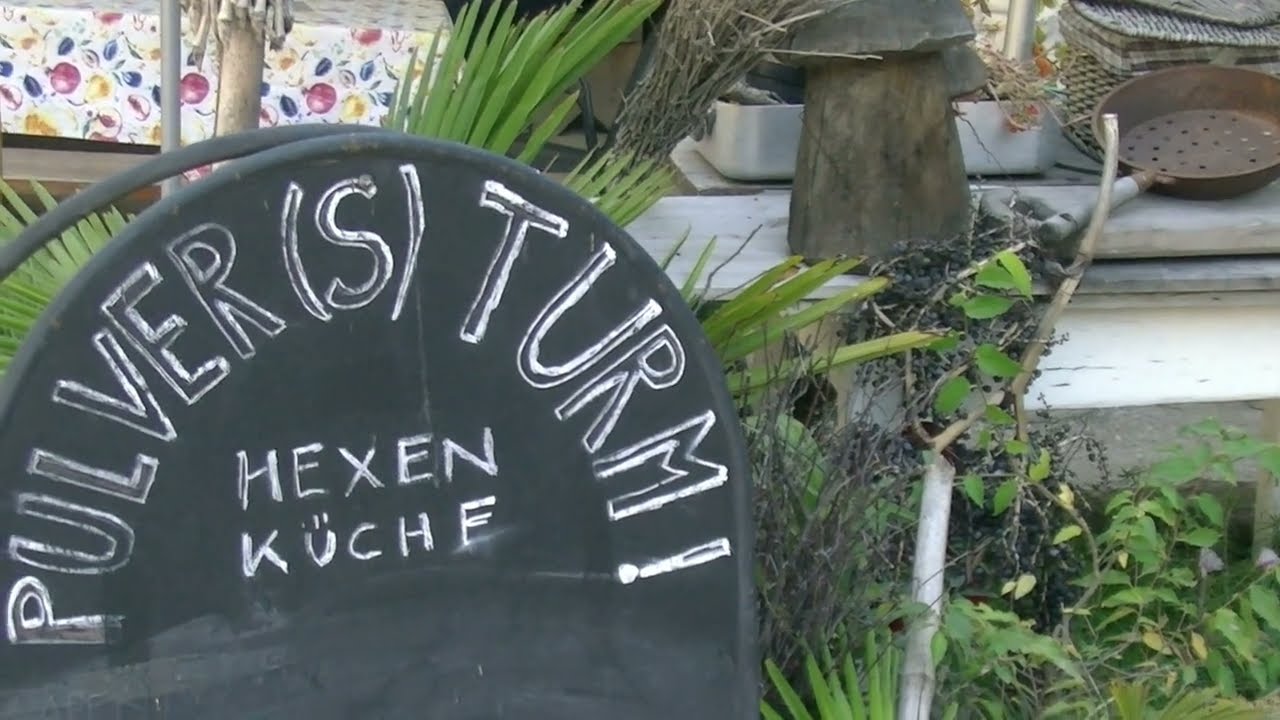 Von Dorf Tirol nach Meran von Palmen gesäumt der Tappeinerweg.