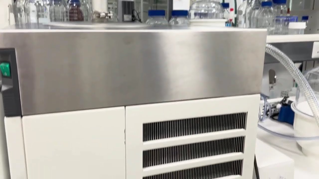 Freeze Dryer (Lyophilizer)