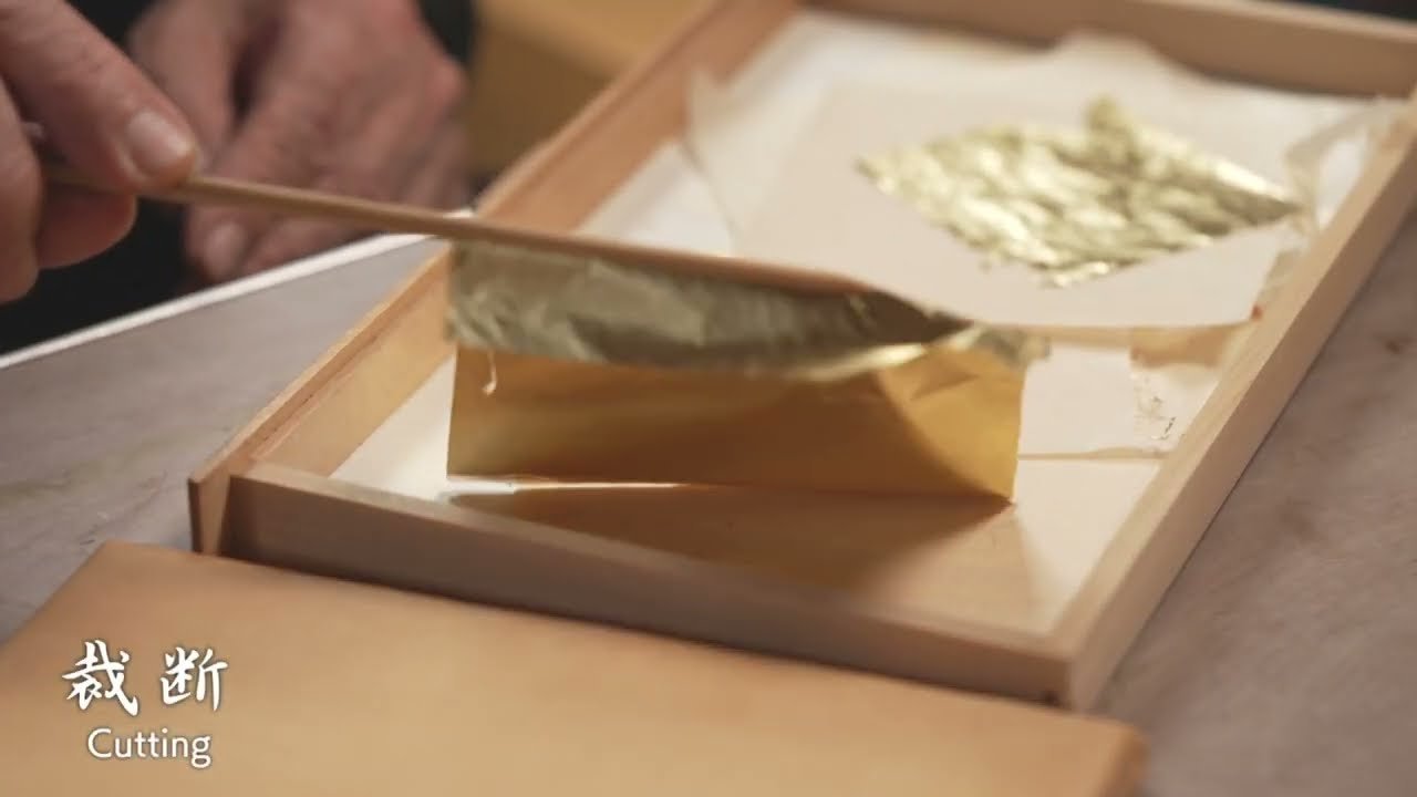 The Art of Making Maebashi Kokeshi Dolls - Kirikane