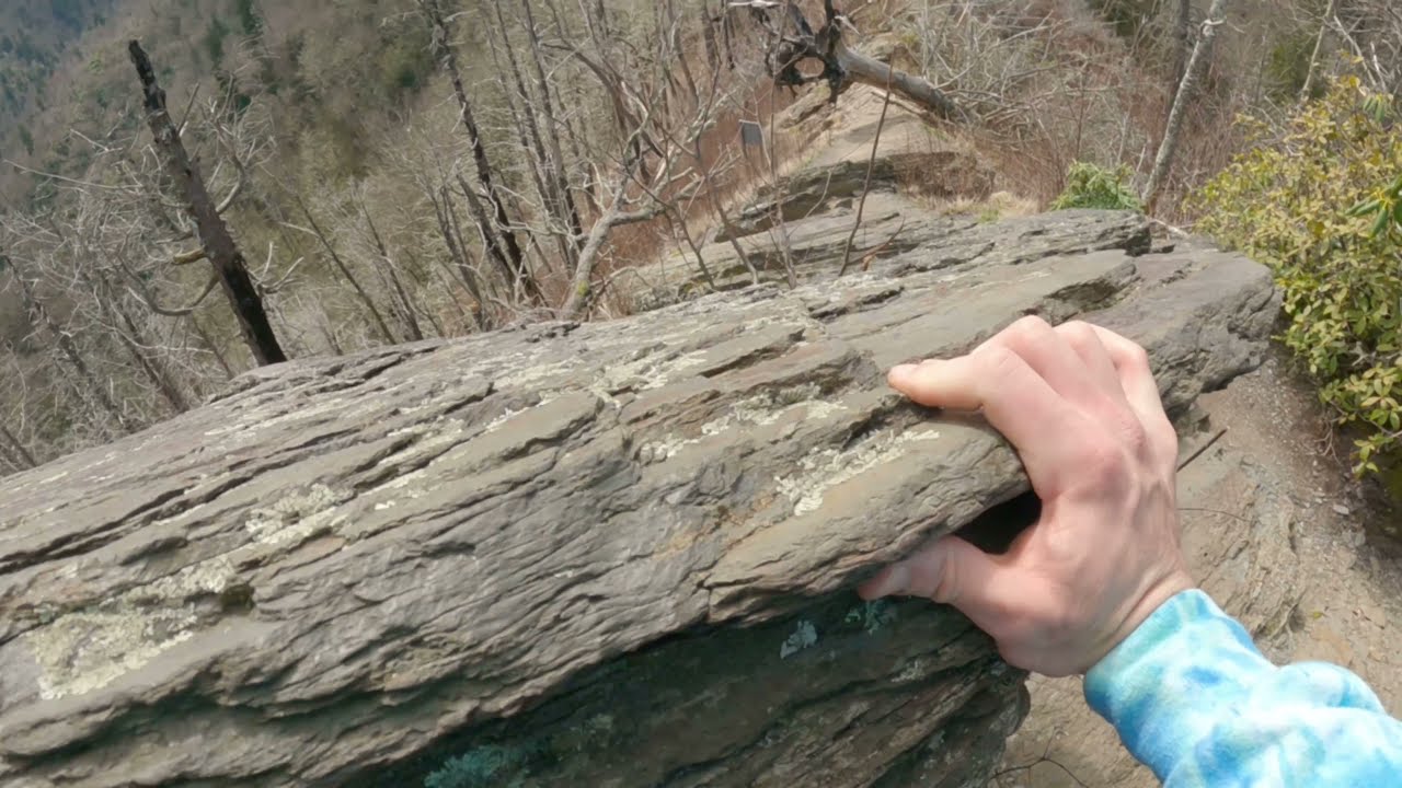 Chimney Tops 4K - Great Smoky Mountains April 2021