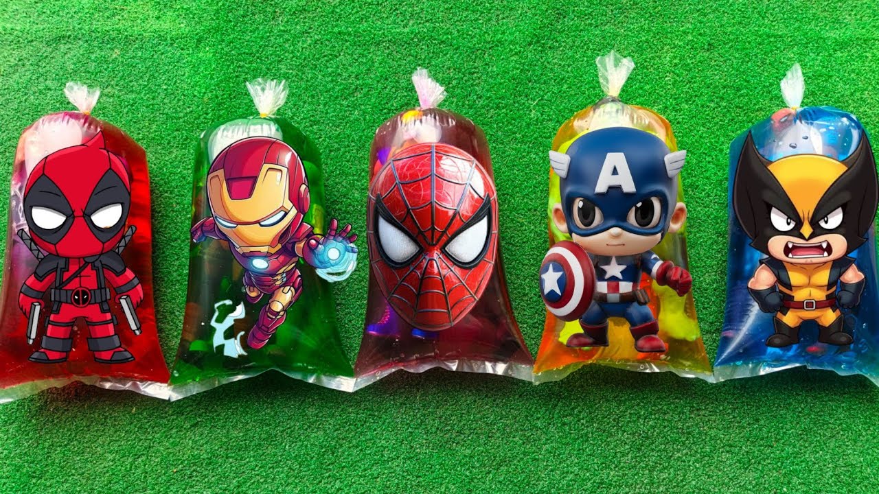 MARVEL AVENGERS: Superman, Ironman, Hulk, Venom, Blackpanther, Spiderman, Deadpool, Thanos
