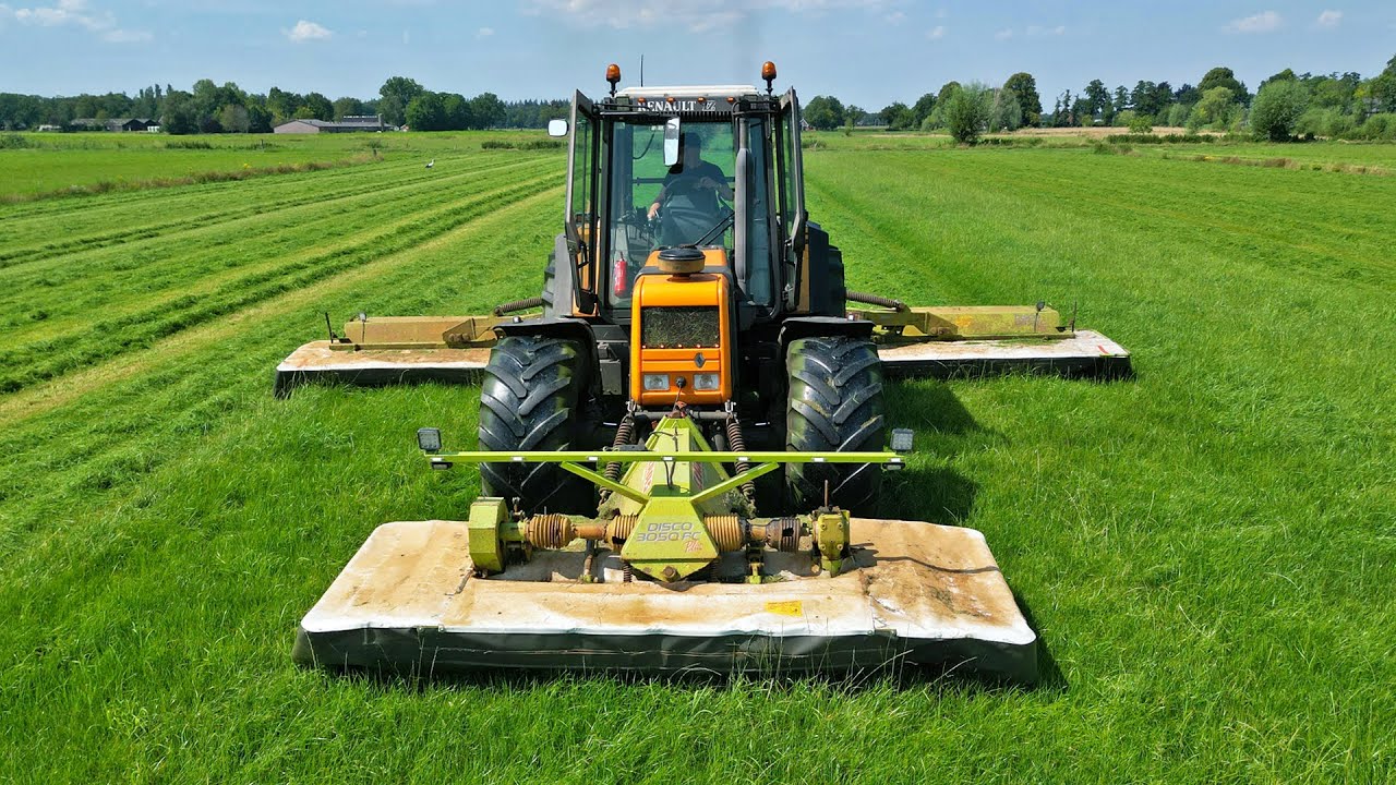 Gras Maaien | Renault 133.54 TZ + Claas triples | Johan van den Brink | 2024