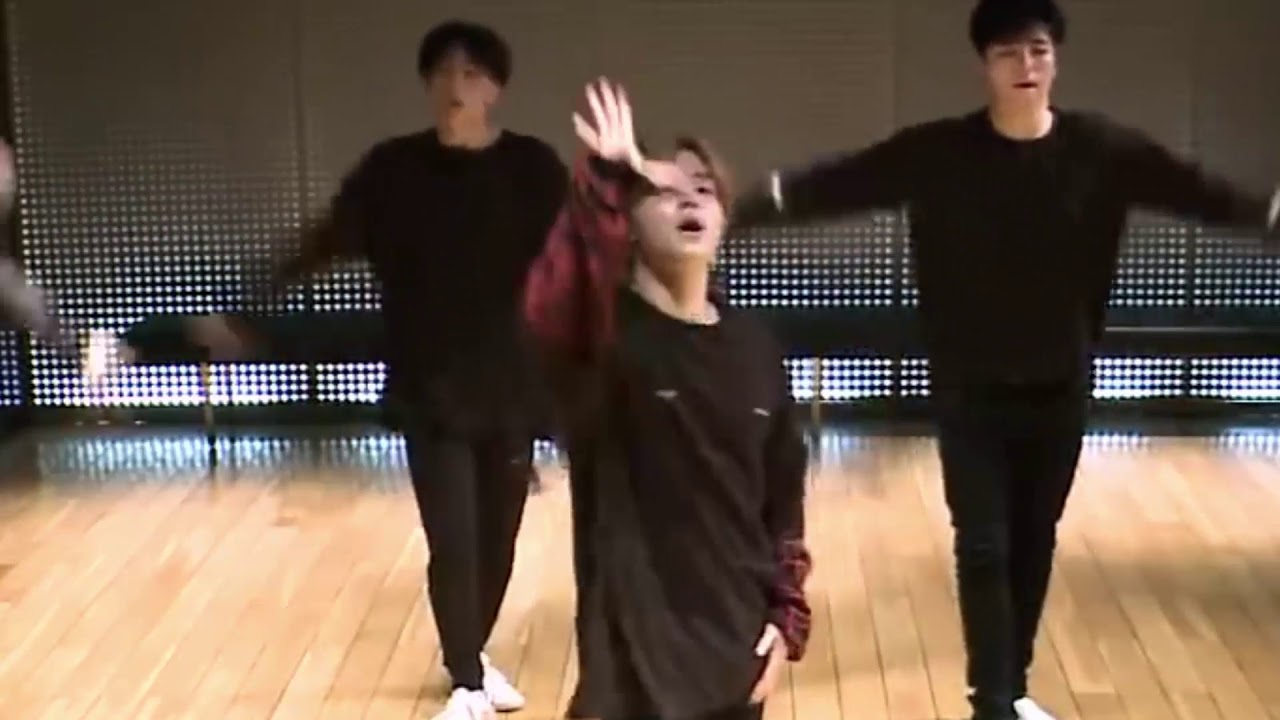 iKON - LOVE SCENARIO 'JINHWAN FOCUS' DANCE PRACTICE