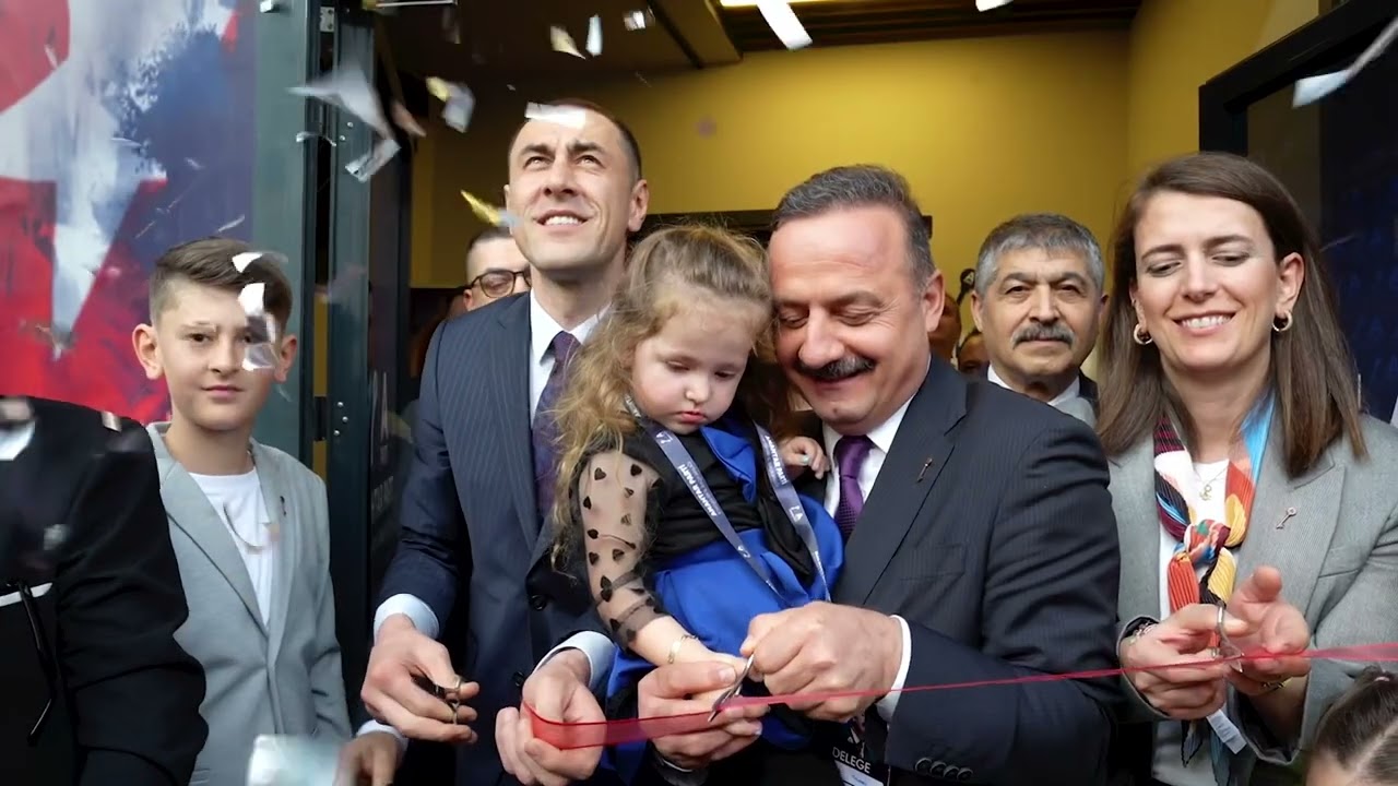 Bizim Parti Anahtar
