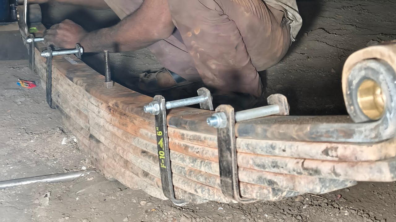 Front Leaf Springs Working