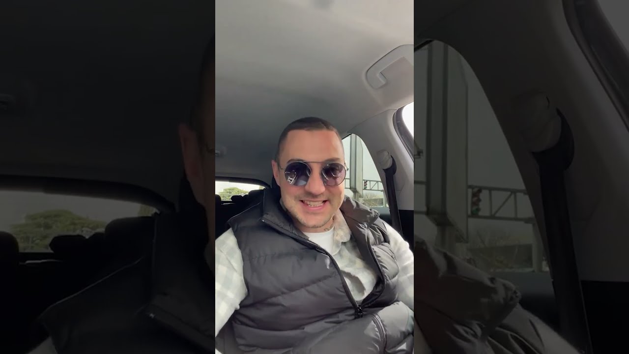 Vic - Plavu&scaron;a i Policajac