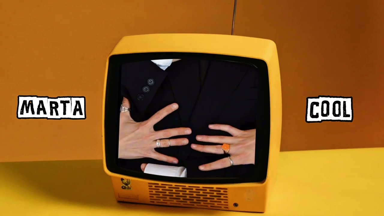 Marta - Cool (Lyric Visualiser)