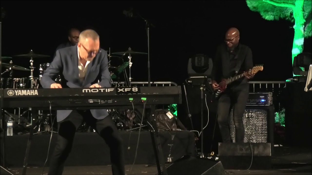 Let's Get Close - Brian Simpson at 4. Algarve Smooth Jazz Festival (2019)
