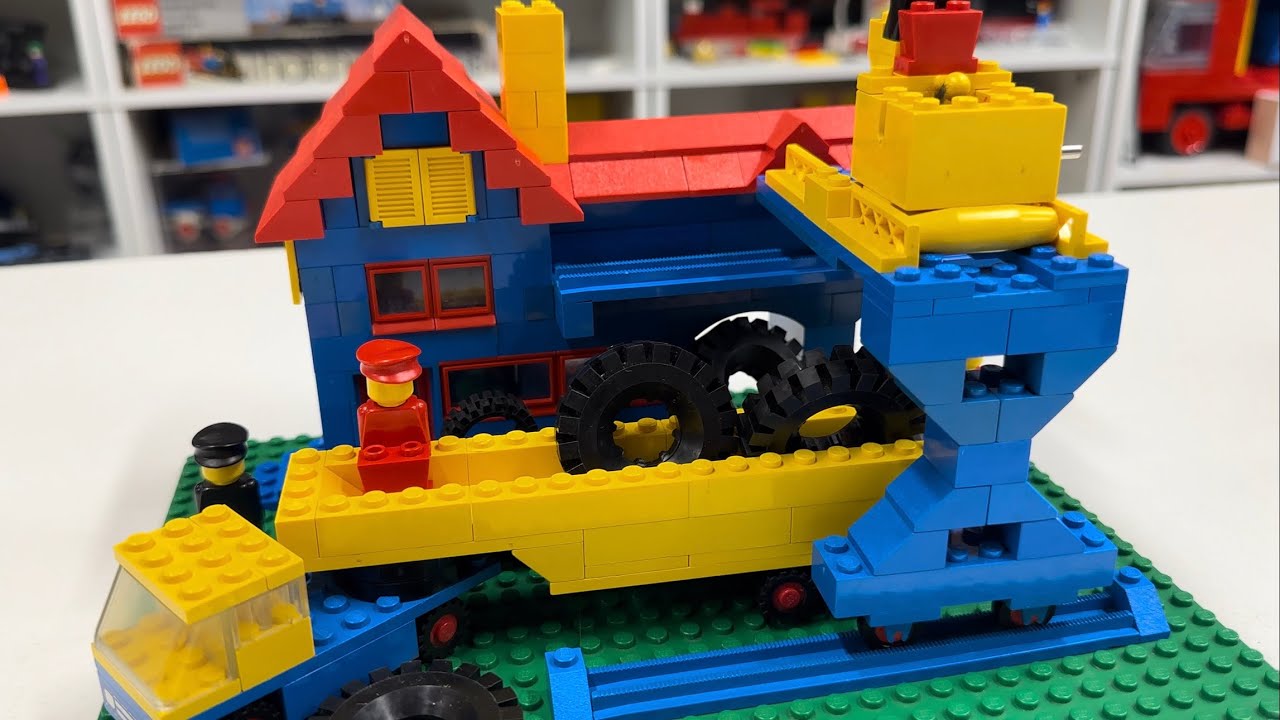 Vintage LEGO 402 / 911 Universal Building Set from 1976