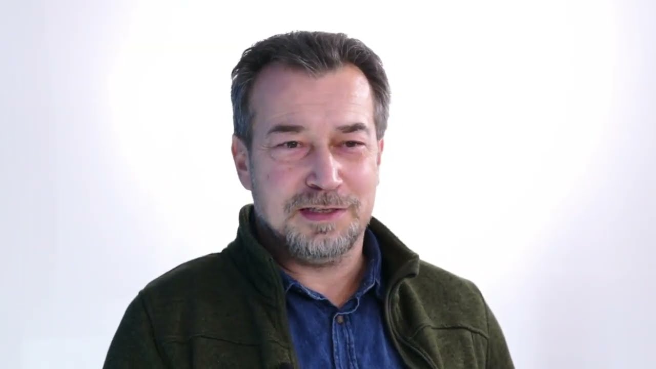 Peter Sabela, bezpečnostn&yacute; analytik