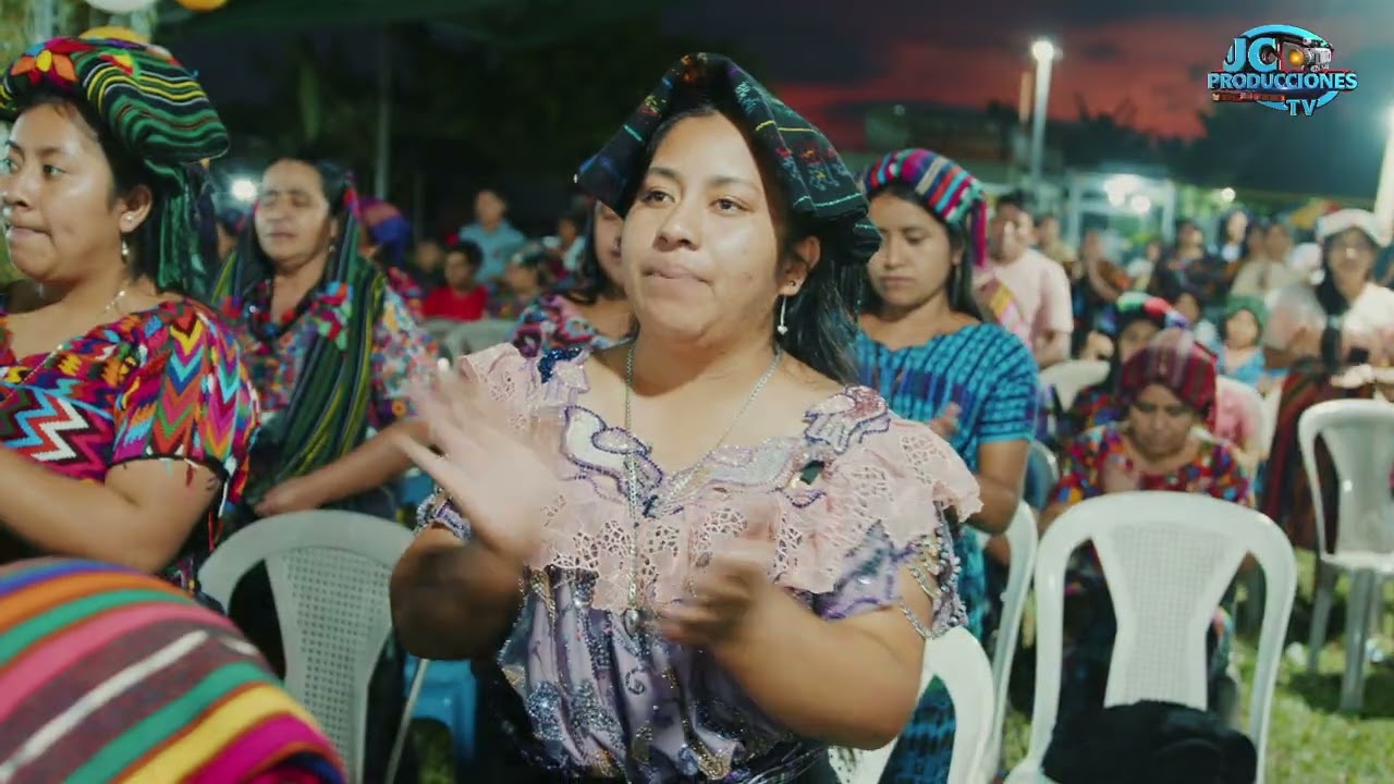 CERCA DE TI SEÑOR SOLISTA LIDIA IXTOS