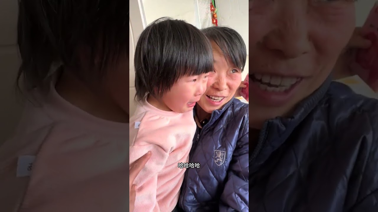 Zhao went to her aunt s house for lunch at noon and in the afternoon she went to watch the