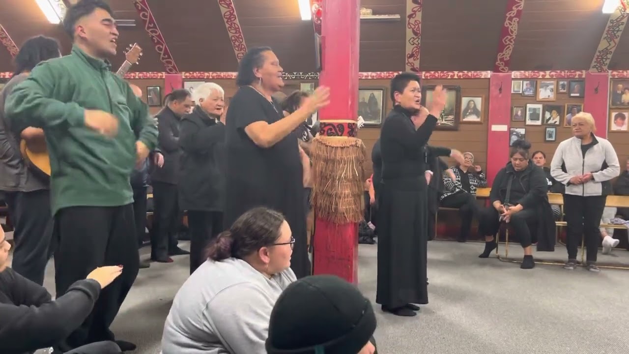 Kumea mai ra, te waka nei