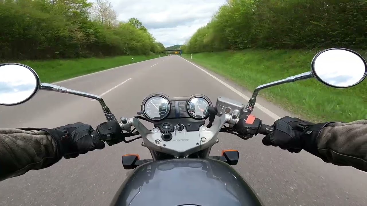 Sonntagsspaziergang mit Honda NTV 650 durch das Gäu