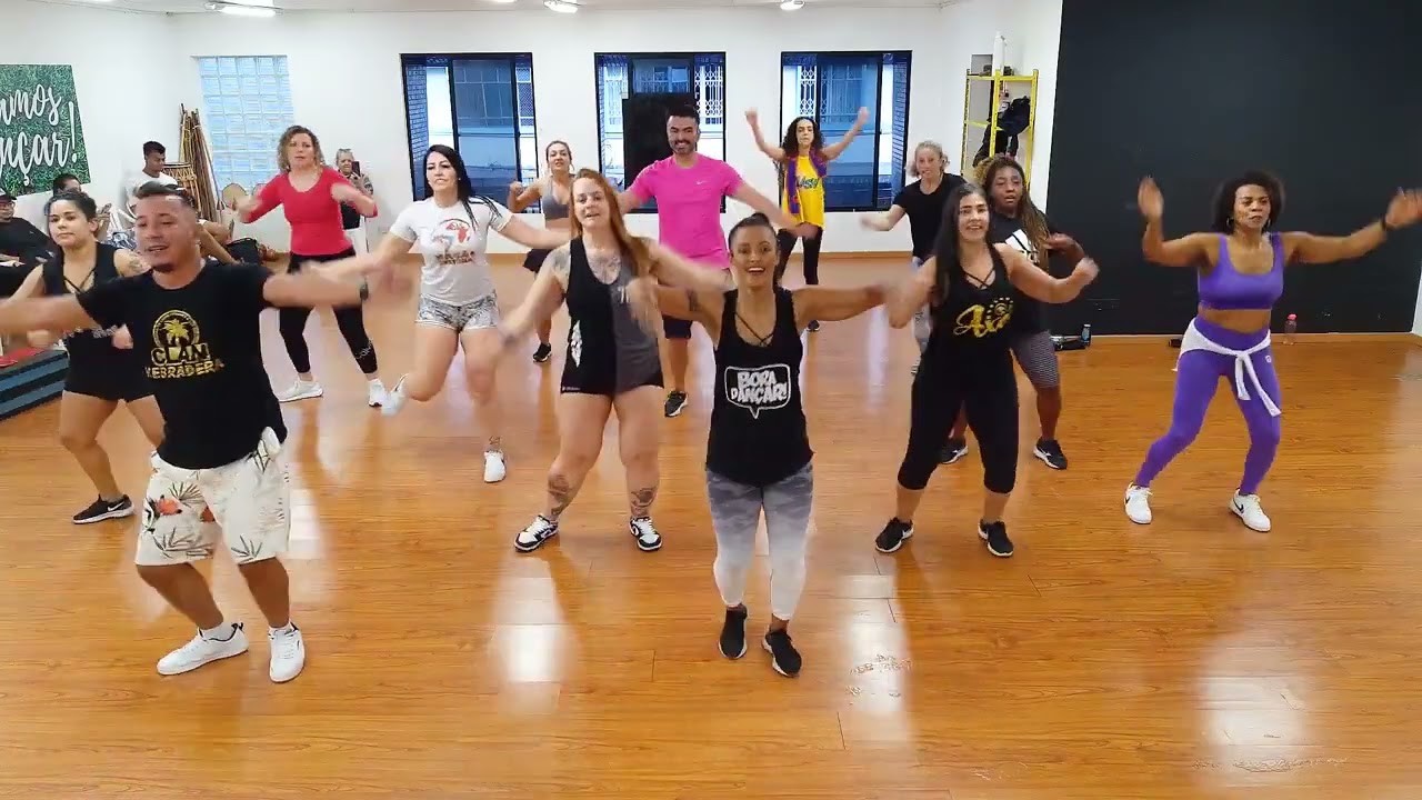 Sacode - Banda Kebradeira / axé das antigas/ coreografia