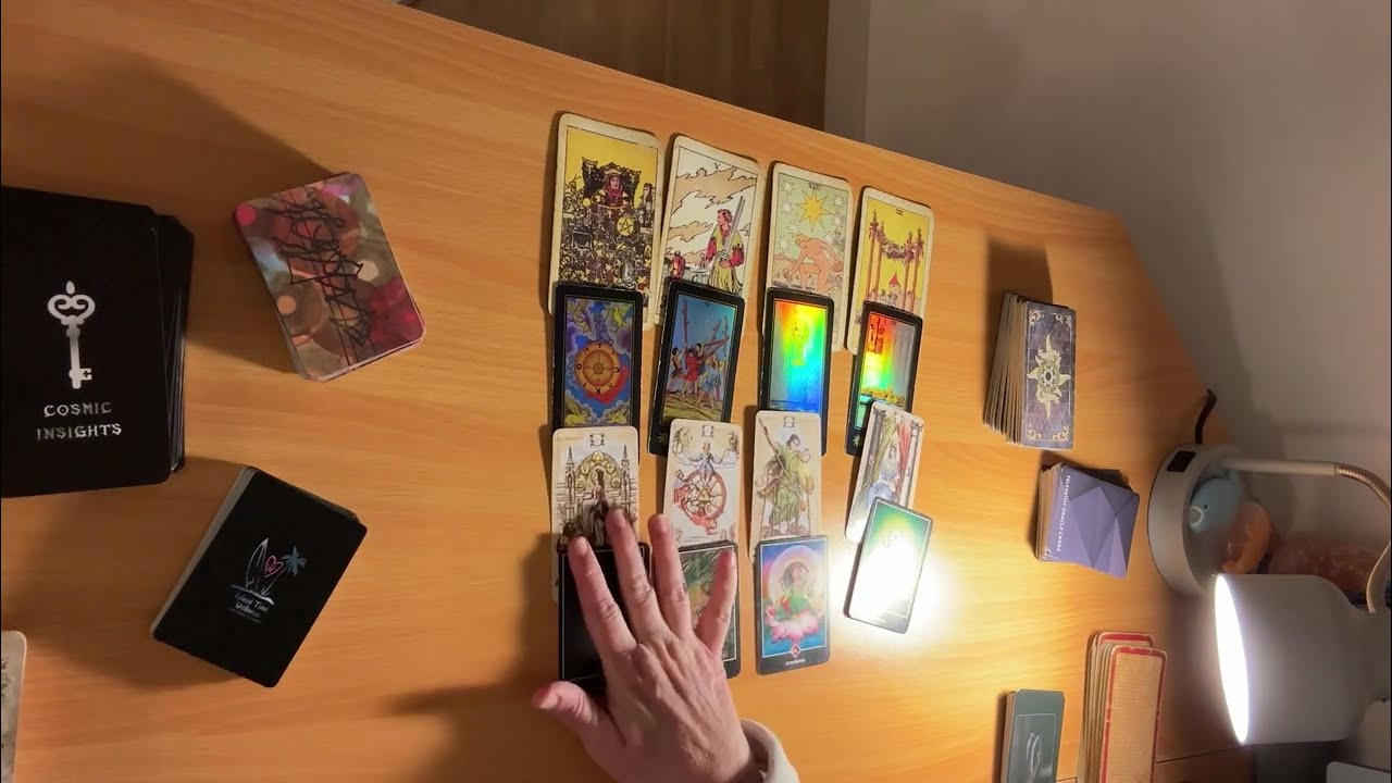 AKLINIZDAKİ KİŞİNİN HİSLERİ VE GELECEĞİNİZ: ENGELLER KALKIYOR MU? #tarot #üçüncükişiler