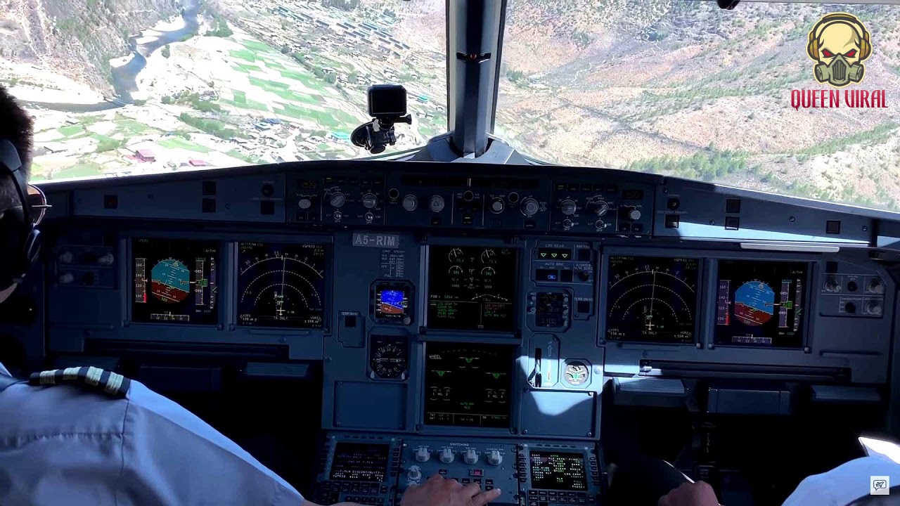 World's Most Dangerous Approach  - FULL COCKPIT VIEW AMAZING! Aviation memes, Air traffic control