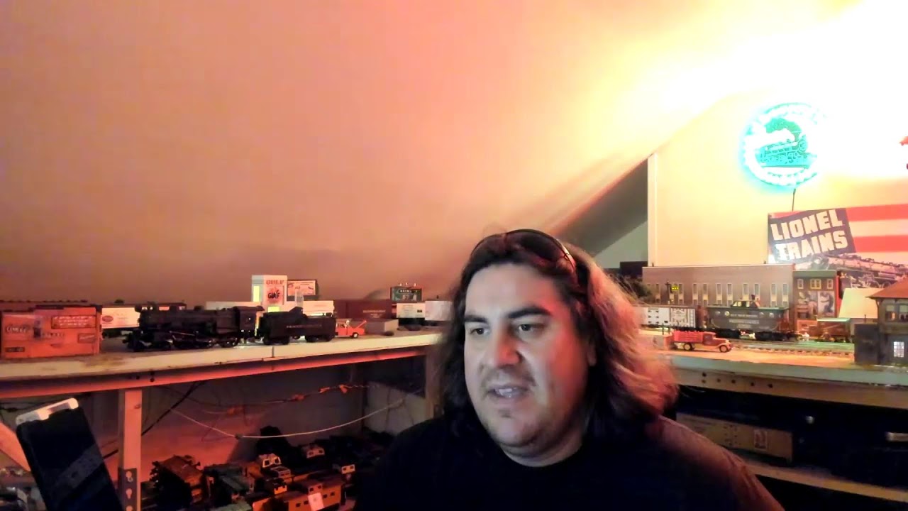 Tuesday LIVE! - Model Train Run