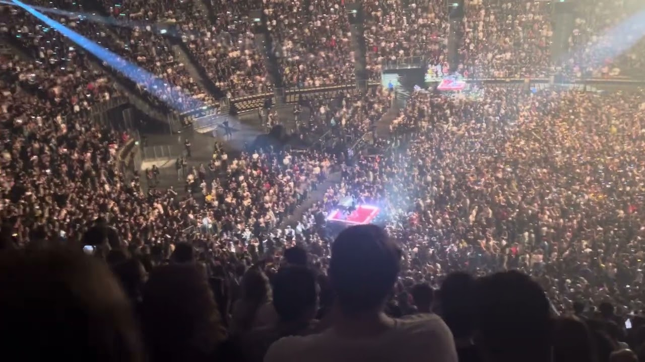 Twenty One Pilots - Mulberry Street (+ 'The Line' Scream) live @ Olympiahalle in Munich 27.04.25