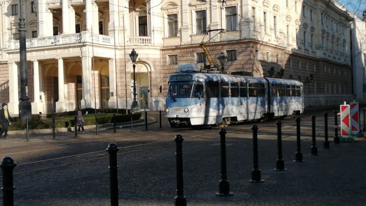 Vianočná električka v Bratislave / Christmas tram in Bratislava   Linka 1