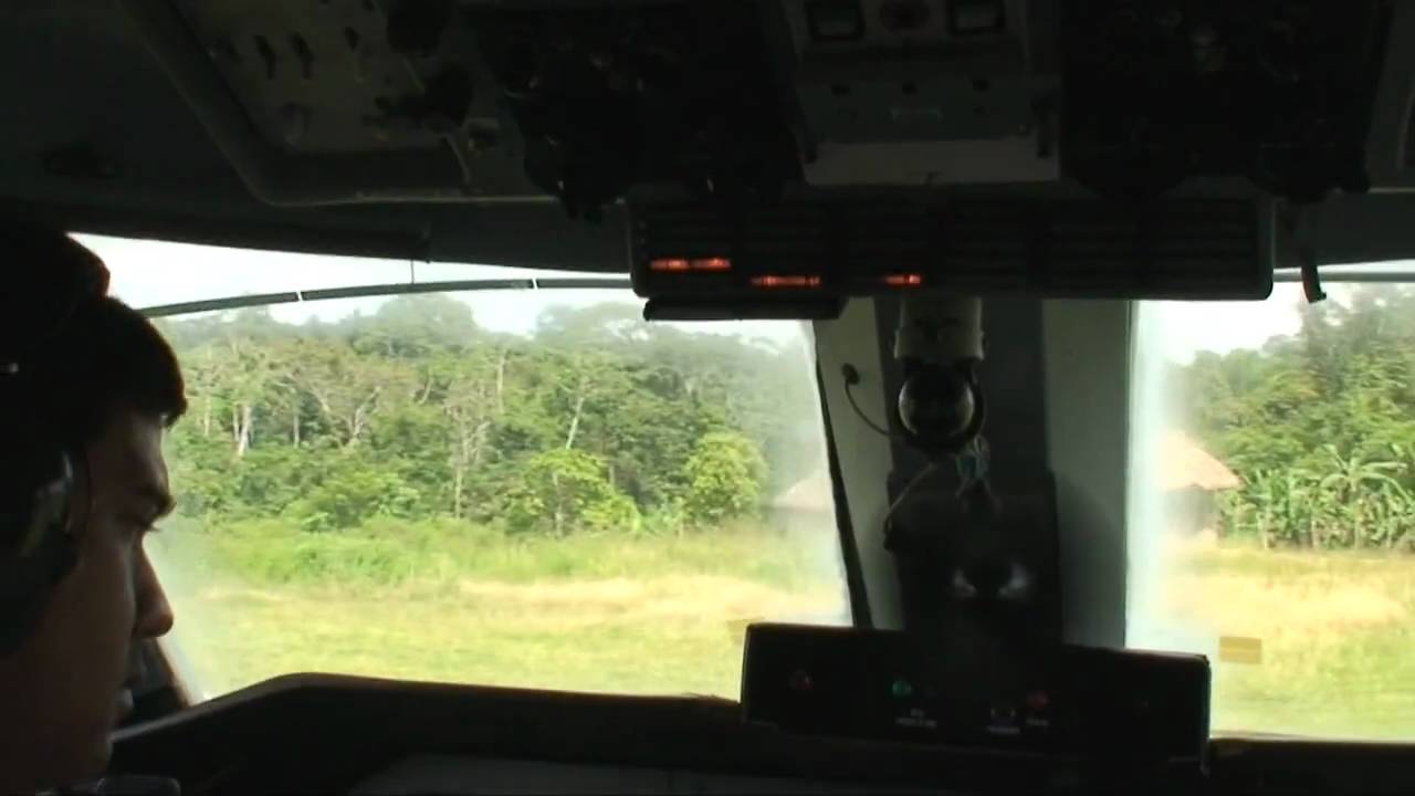 Surinam. Blue Wing Airlines - Antonov 28 crashed