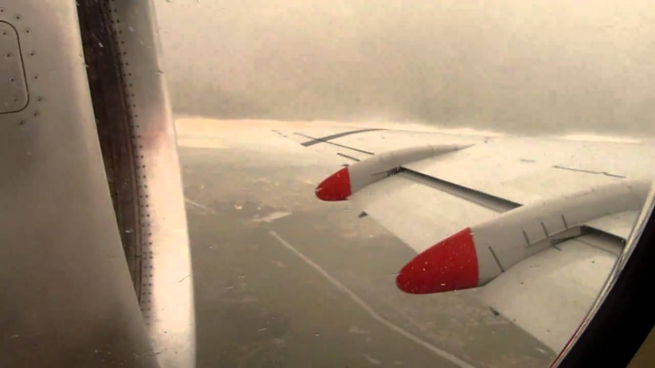 Arremetida em Curitiba - Fokker 100