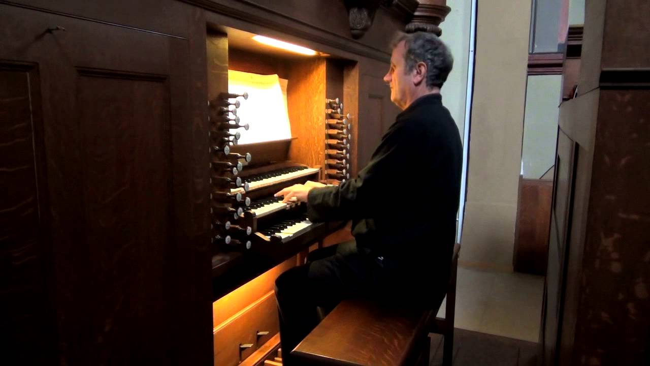 The Queen's Procession for organ by Oliphant Chuckerbutty