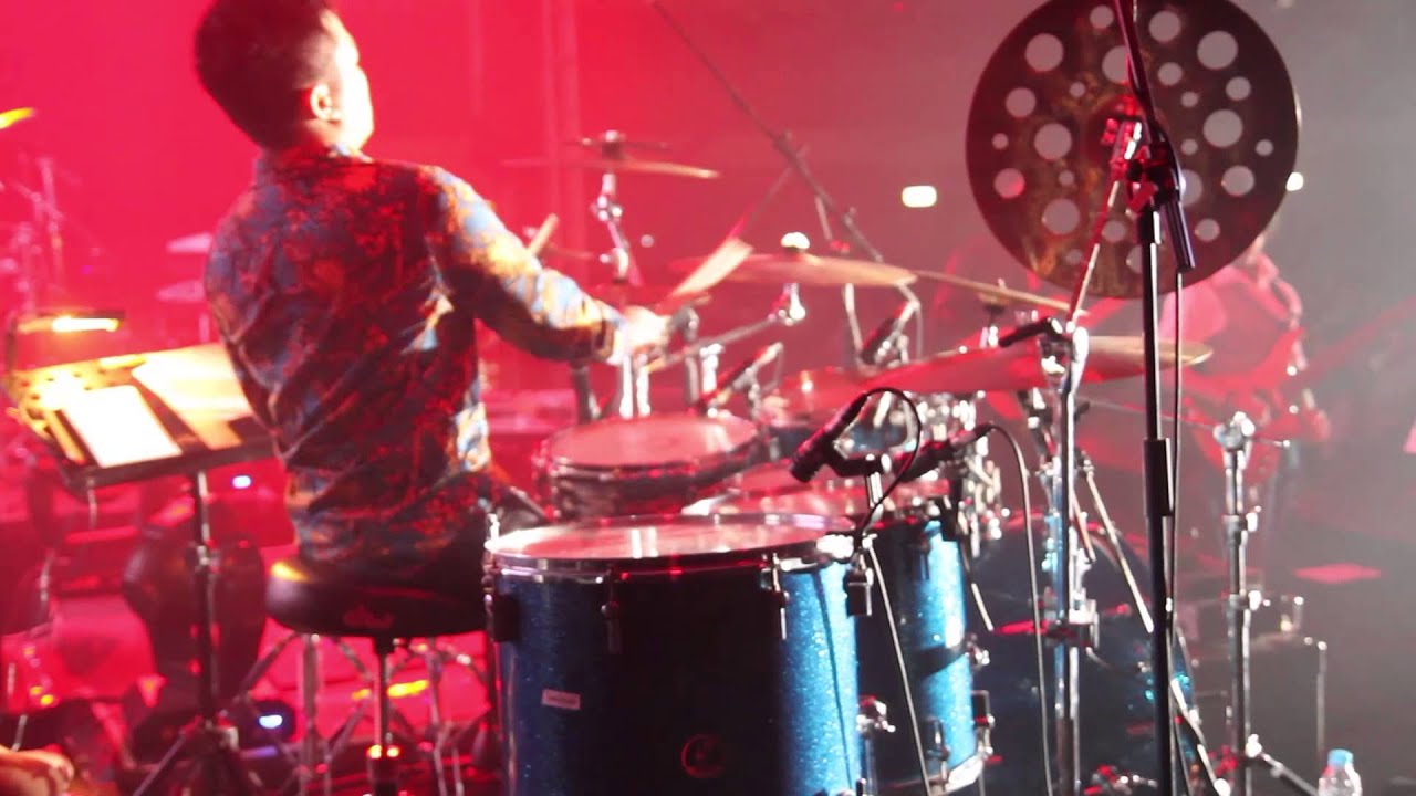 Echa Soemantri drum solo + minus one at Casiopea 3rd concert, Yogyakarta, Nov 30th 2013