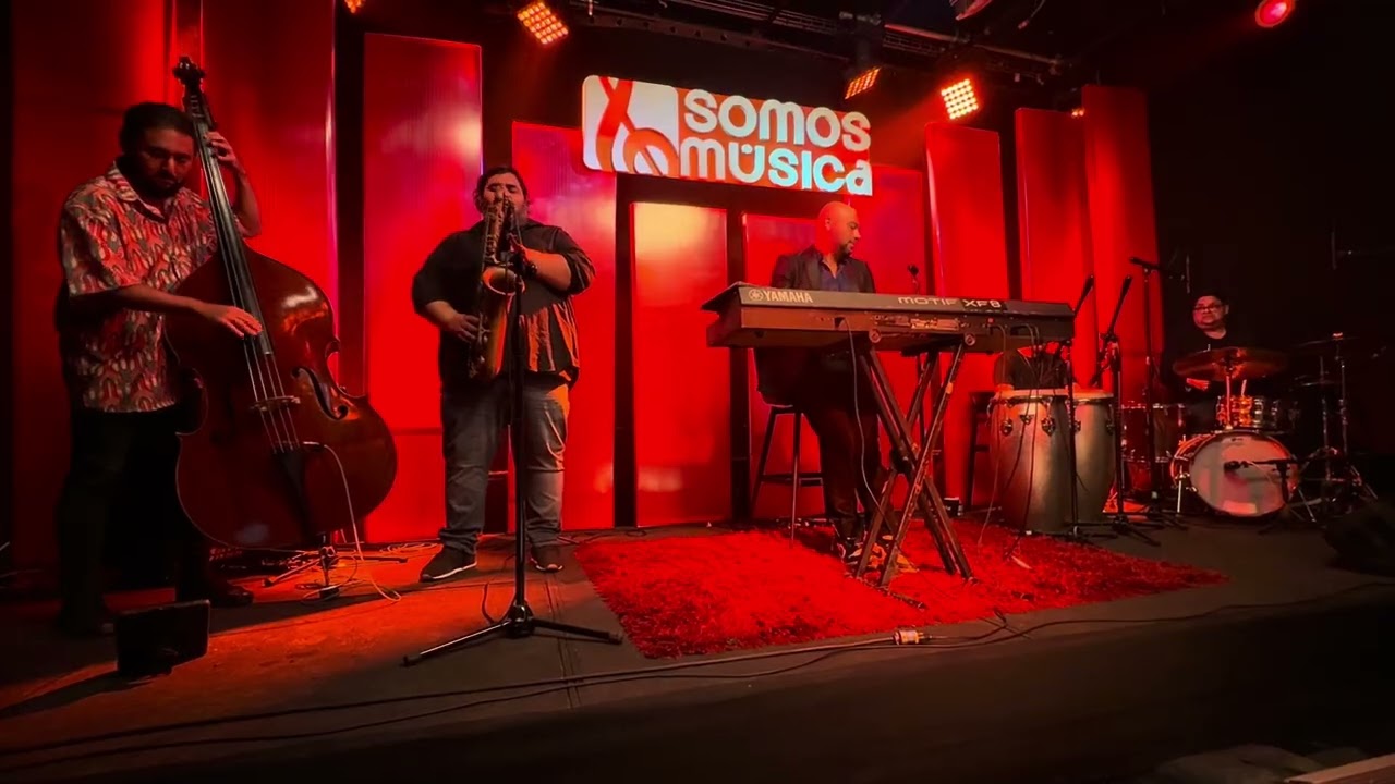 Gerson Leos - Somos música 