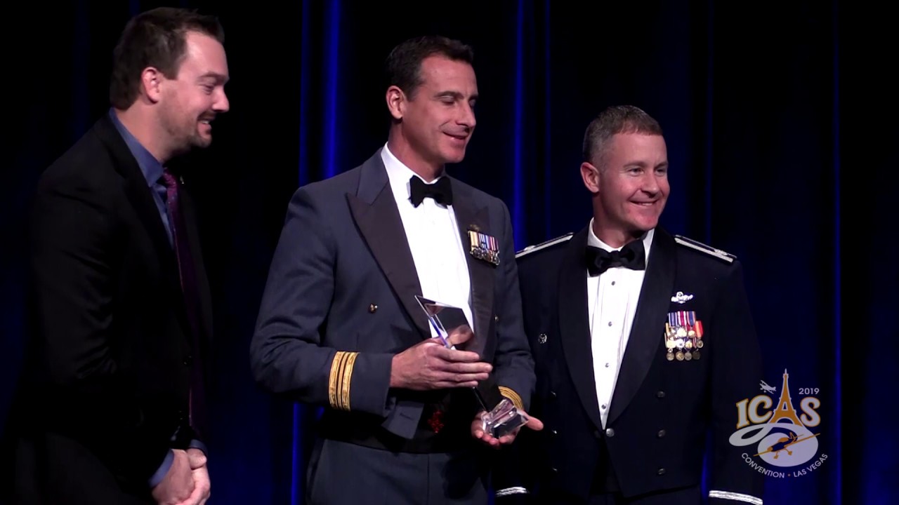 2019 ICAS Convention - Wingman Award - RAF Red Arrows