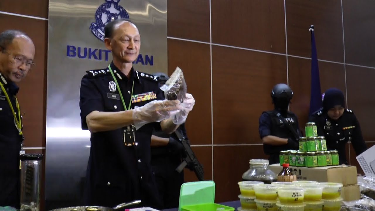 'Dr Ganja' Kena Cekup