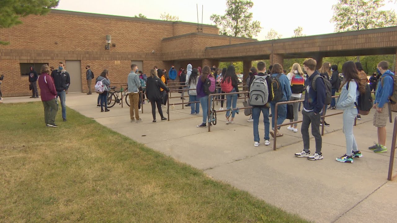 Students return to Saskatoon's Marion M. Graham Collegiate admist COVID restrictions