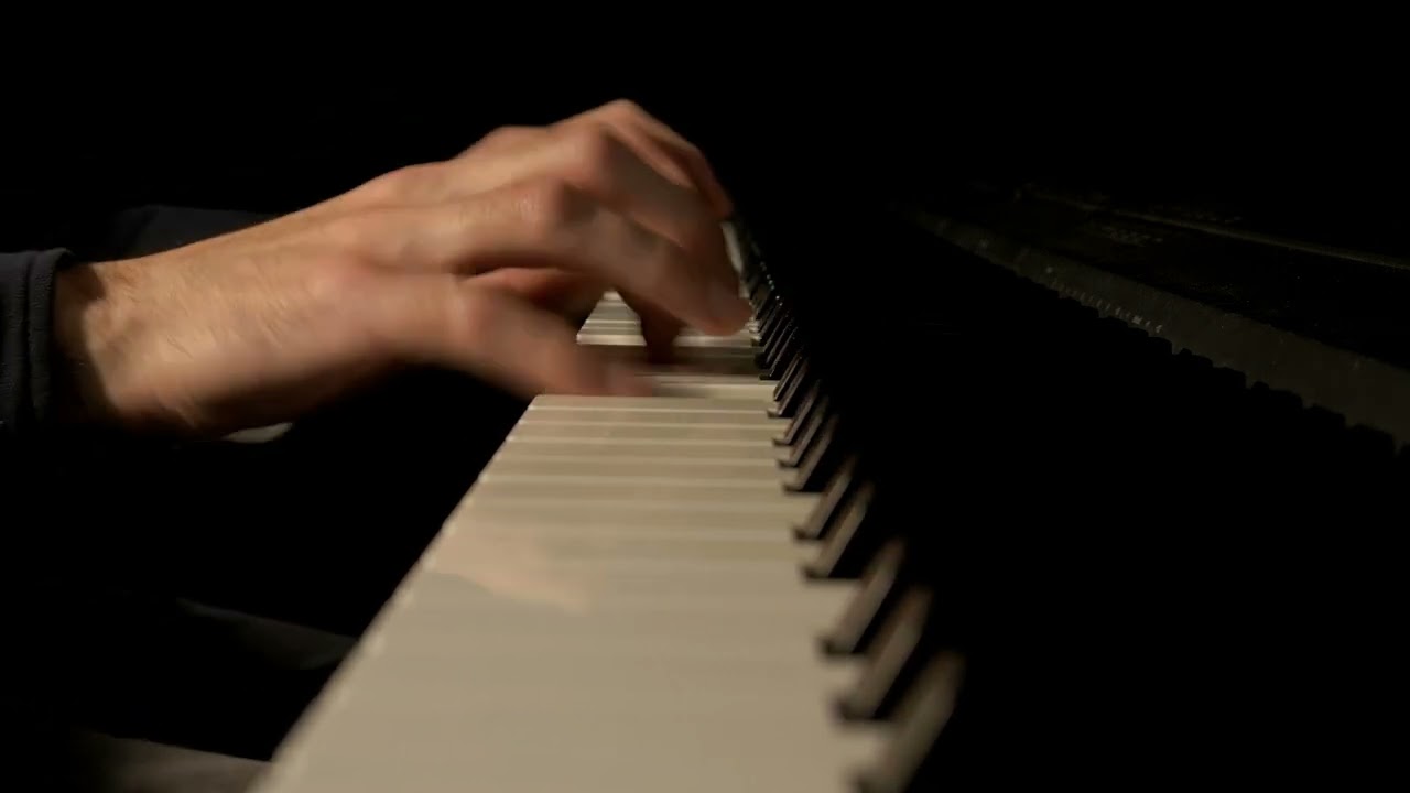 Beethoven --- F&uuml;r Elise (Piano Solo)