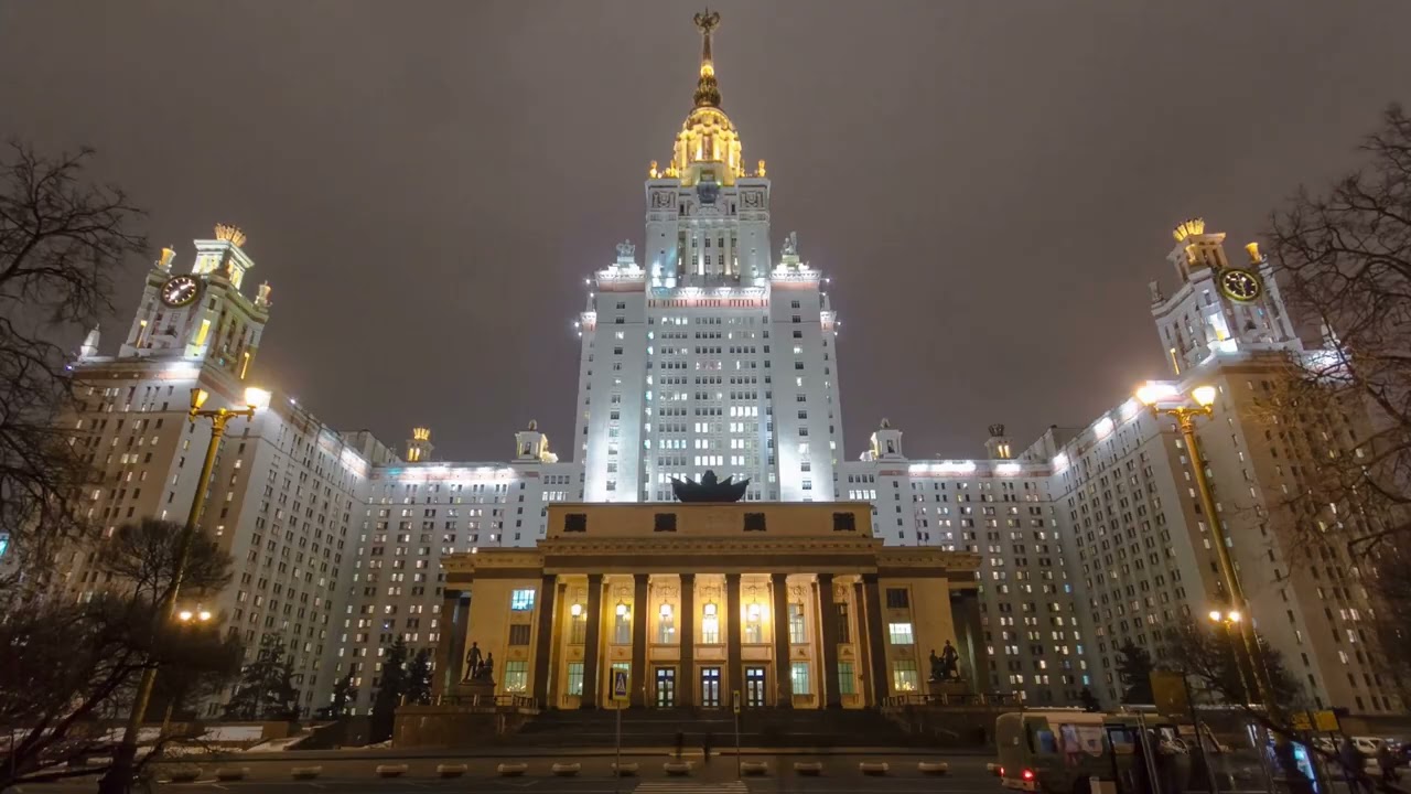 EXPLORE MOSCOW IN 2 MINUTES