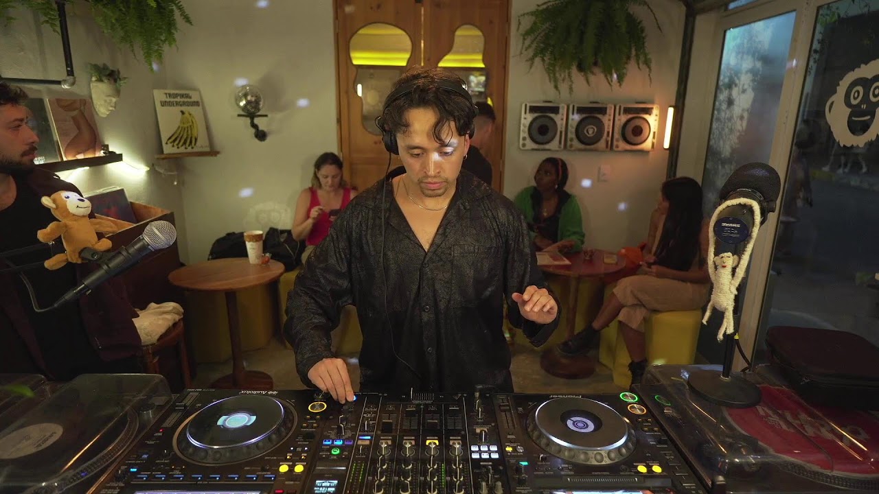 DJ Set Faces