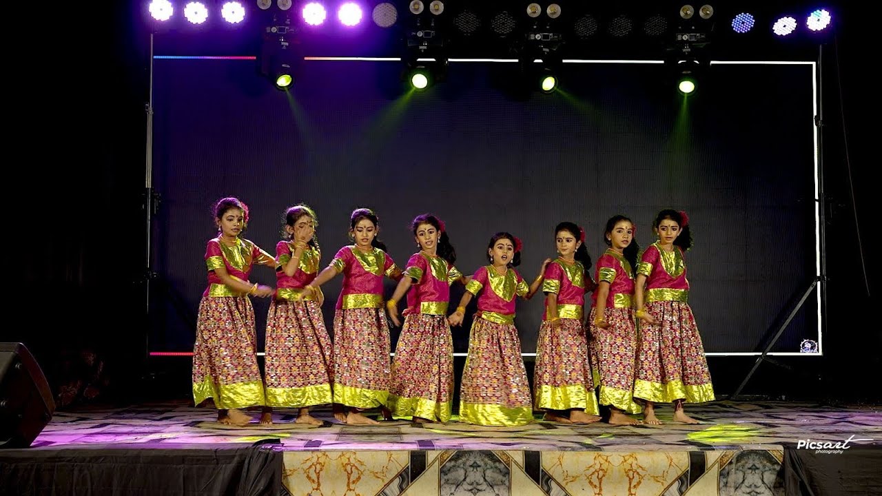  Folk fusion Girls dance video🥰 powerful performance with energetic songs(2nd std)