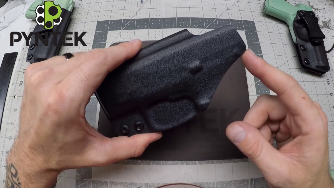 Beretta APX carry holster by Pyntek