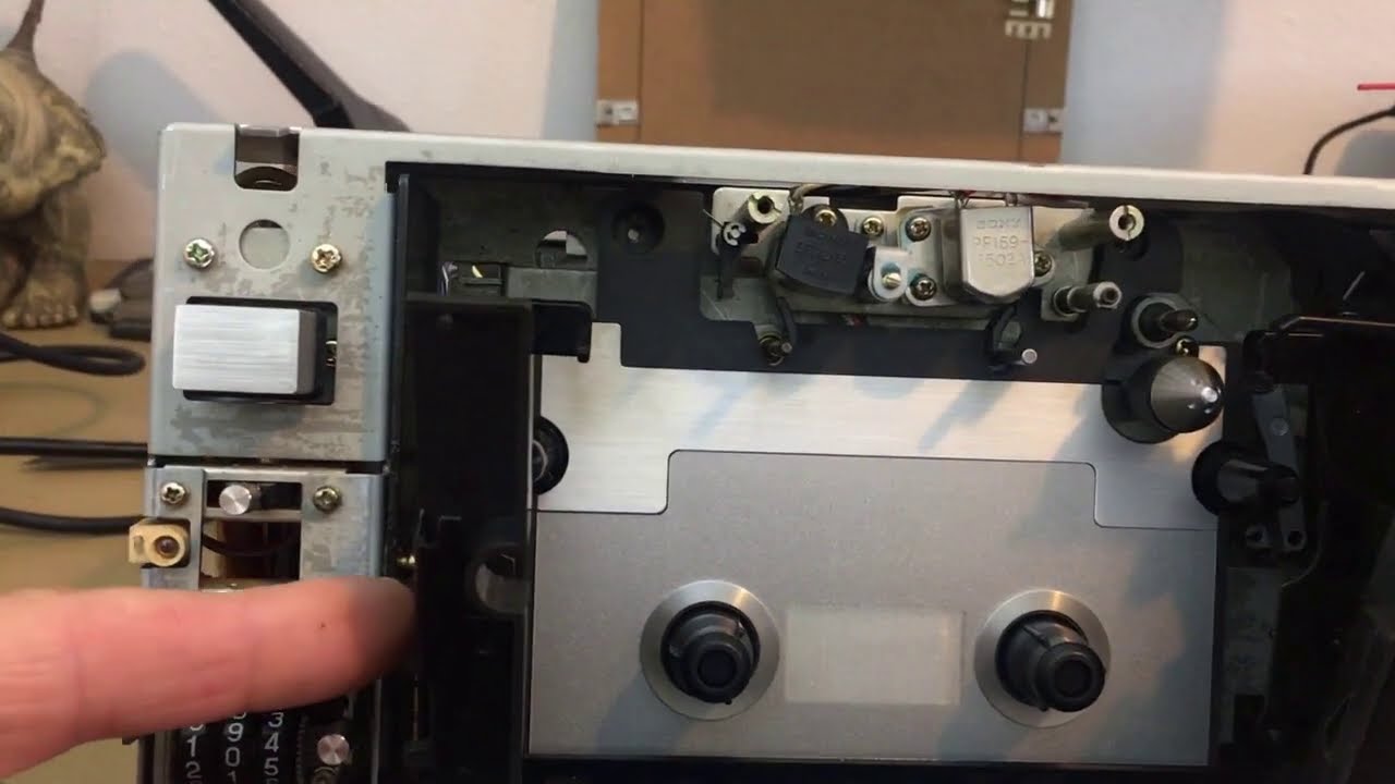 Sony EL 5 Elcaset repair part 1, cleaning, re-greasing, checking