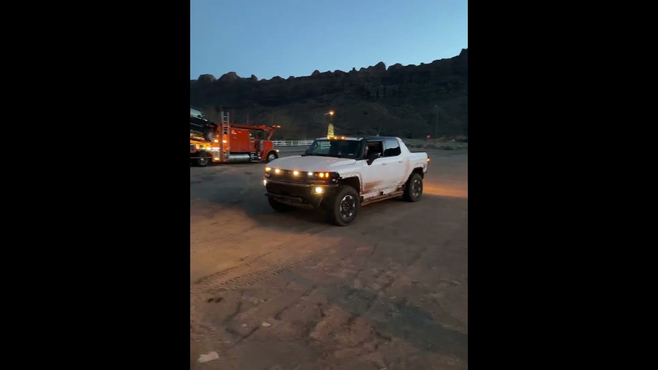 Hummer EV Crab Walk testing before launch 🔥🔥 