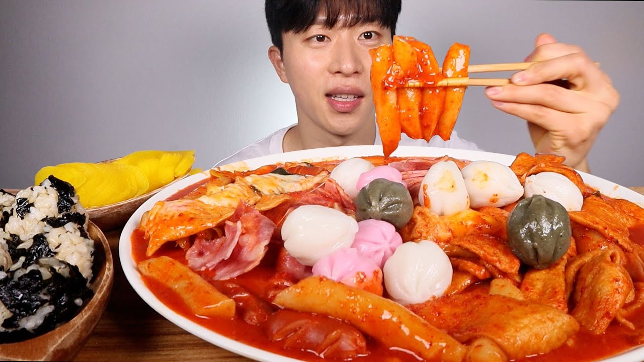 동대문 엽기떡볶이랑 꿀떡... 베이컨이랑 주먹밥 단무지 먹방! ASMR MUKBANG TTEOKBOKKI KKULTTEOK(Honey-filled Rice Cake)