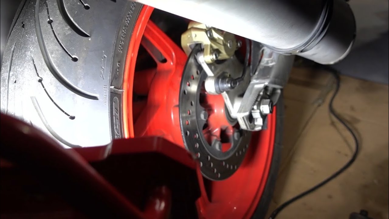 Ducati SuperSport 1000 ('05) rear brake pads replacement overview
