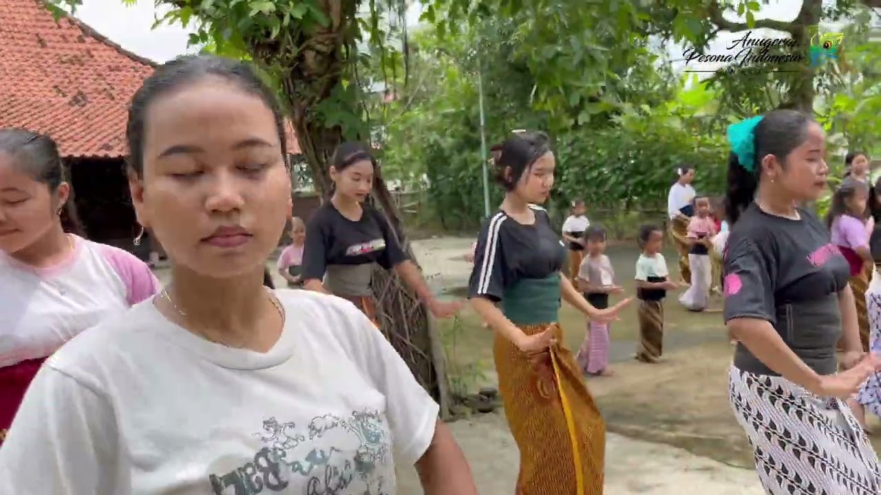 KAMPUNG ADAT KADILANGU, KABUPATEN DEMAK - API 11F