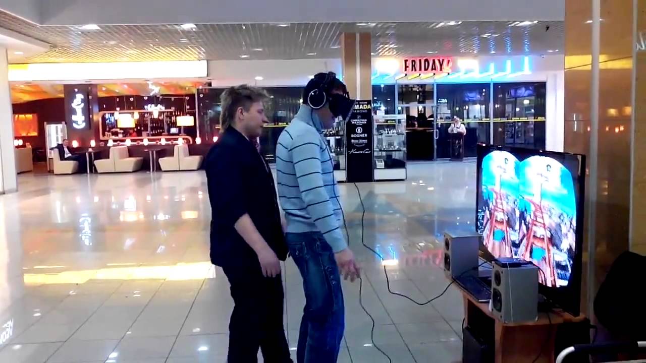 Man's reaction to virtual reality rollercoaster prank is quite extreme!!!