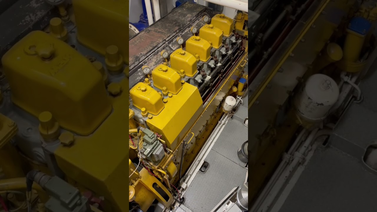 MAK60 Air start and low idle #diesel #dieselengine #engine #mechanic #bigengine #ship #boat