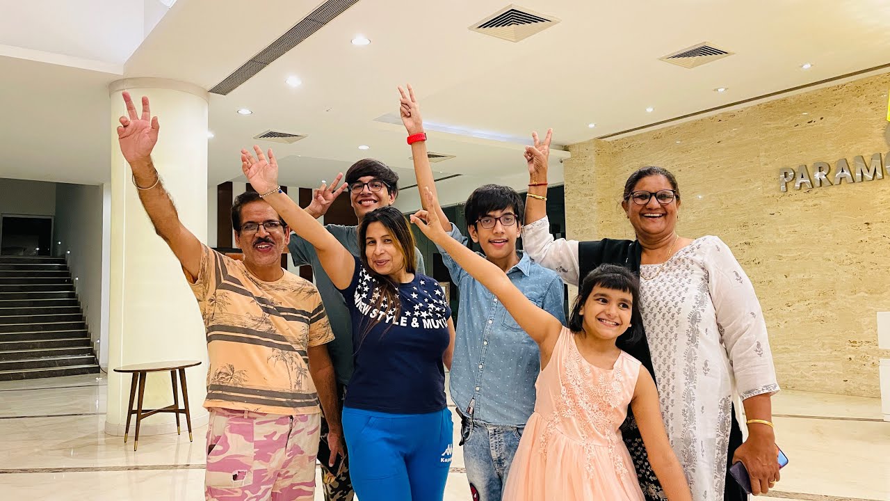 😱 (house tour) ASI VIVE UNA FAMILIA DE CLASE MEDIA ALTA EN INDIA* visitando a un familiar*