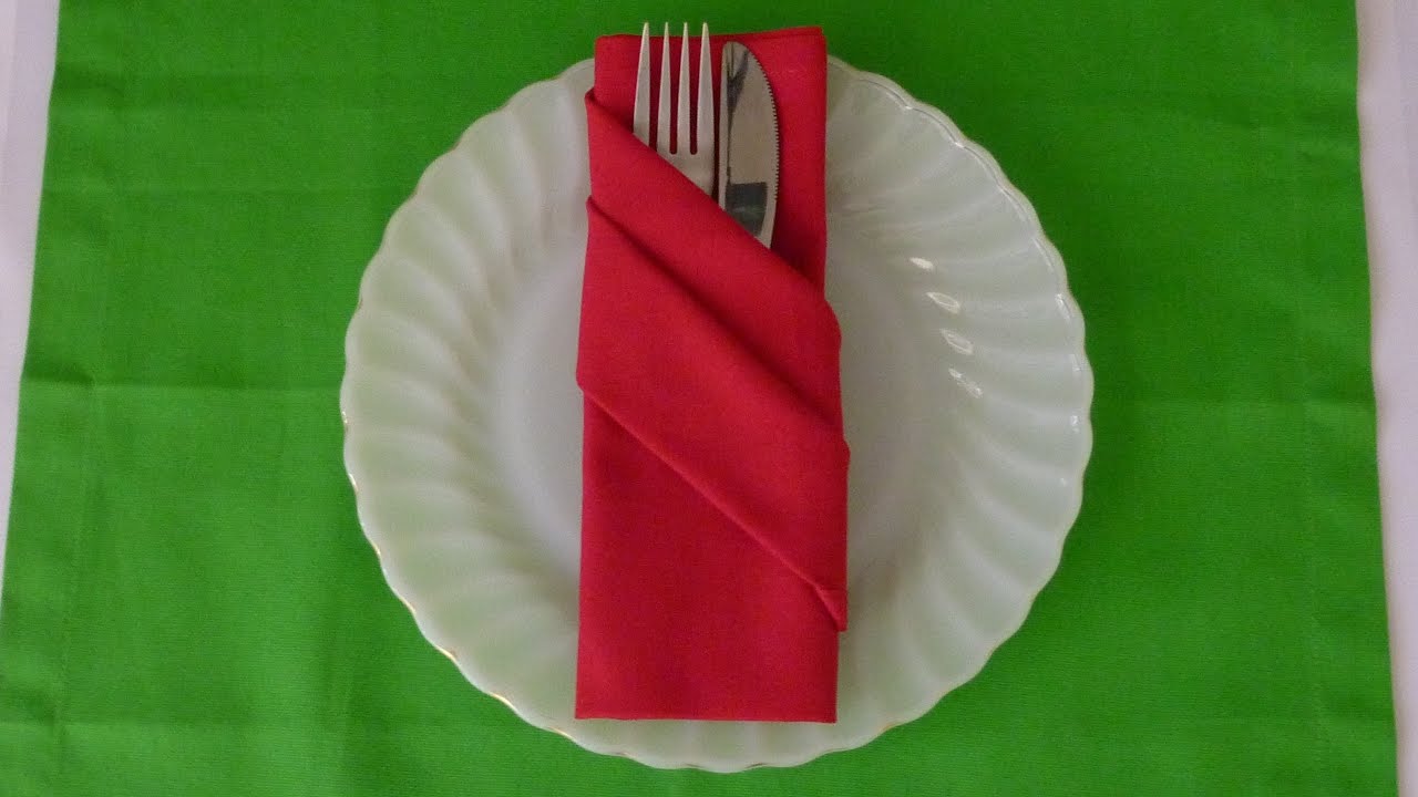 Napkin Folding - Buffet Pouch