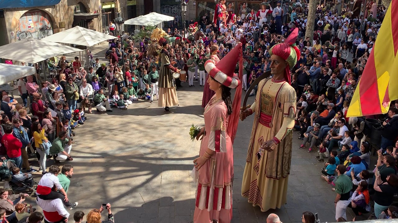 #SJO19 - Cercavila de Festa Major - Ball de quatre dels Gegants del Pi